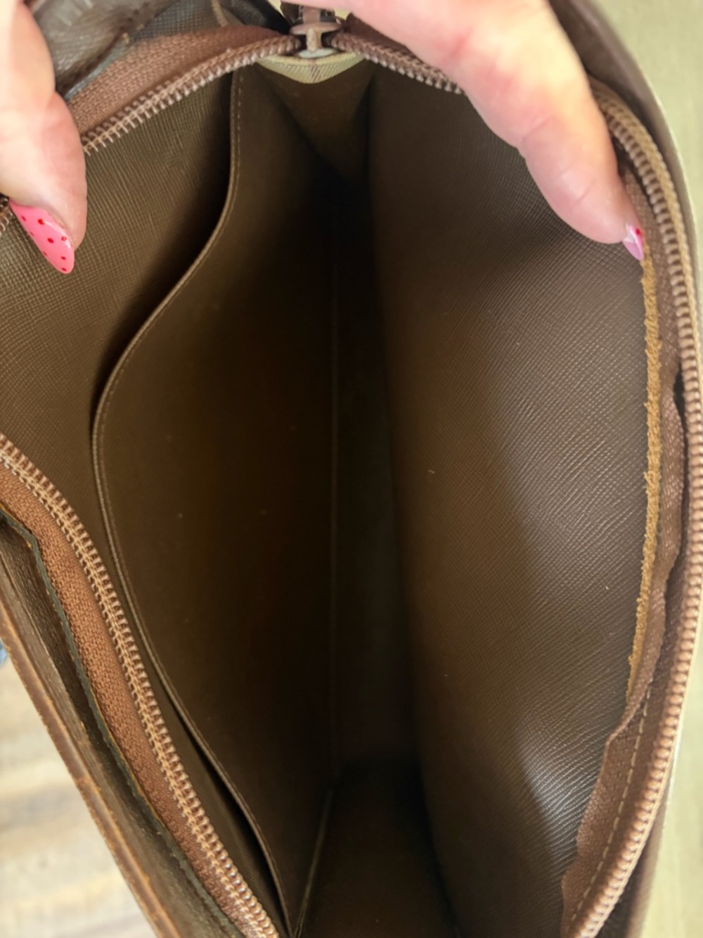 Vintage Burberry Clutch - Picture 8 of 10